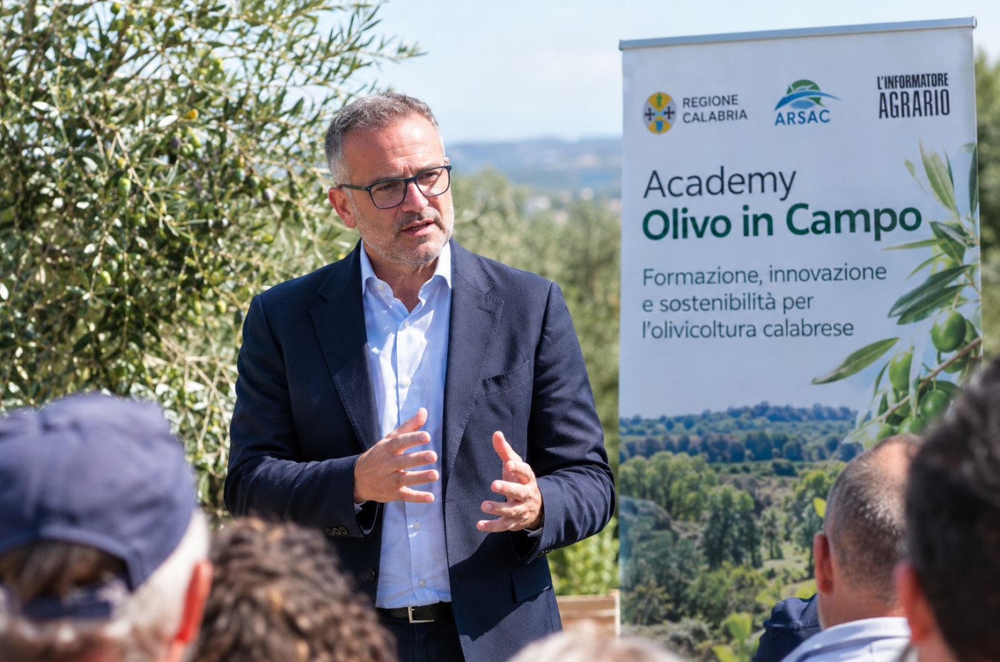 Agricoltura in difficoltà tra Xylella e rincari del gasolio, Gallo: «Saremo al fianco degli agricoltori»